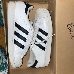 Adidas súper  star